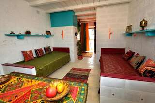 Гостиница Бахитгуль Бахчисарай Двухместный номер с 2 отдельными кроватями и видом на город-4